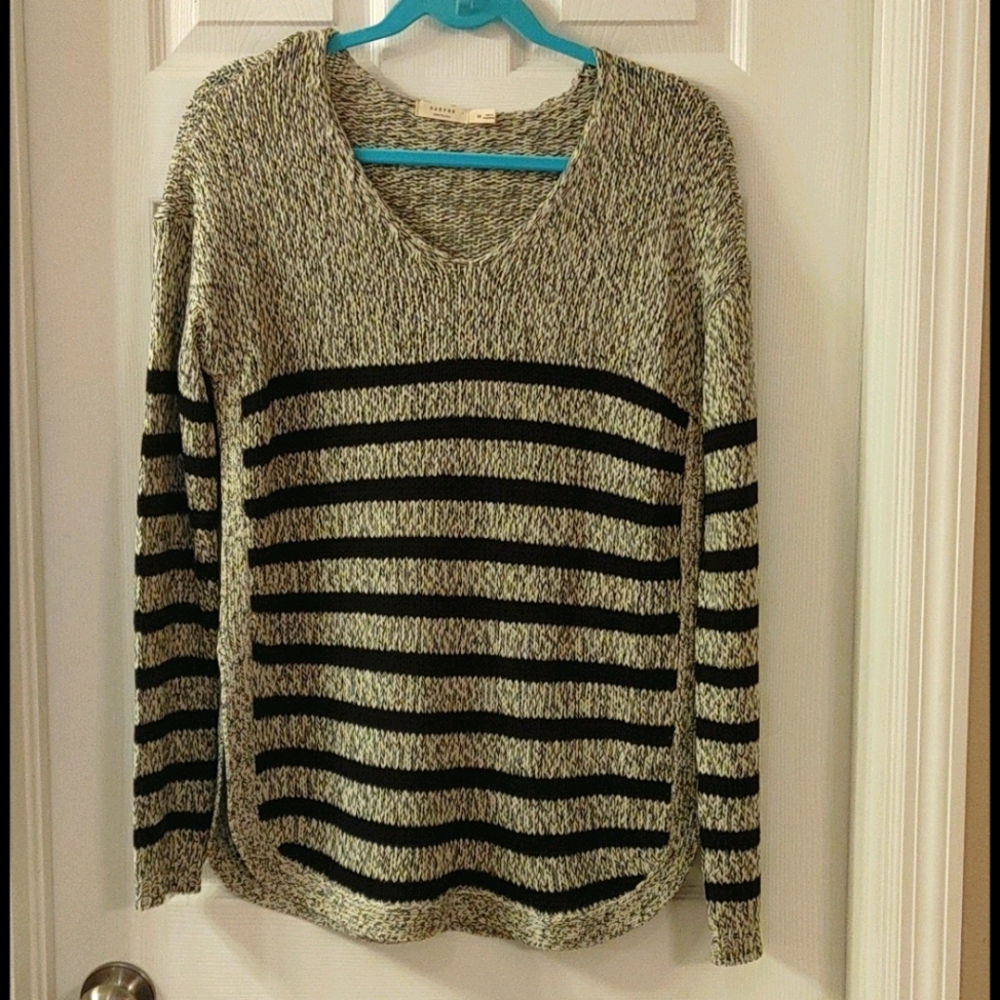 Long sleeve sweater